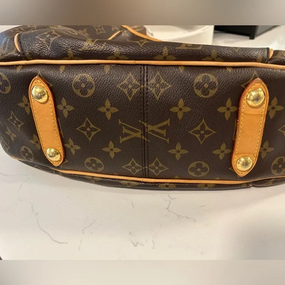 Luis Vuitton Monogram Canvas Galliera PM Shoulder Bag - Picture 9 of 12